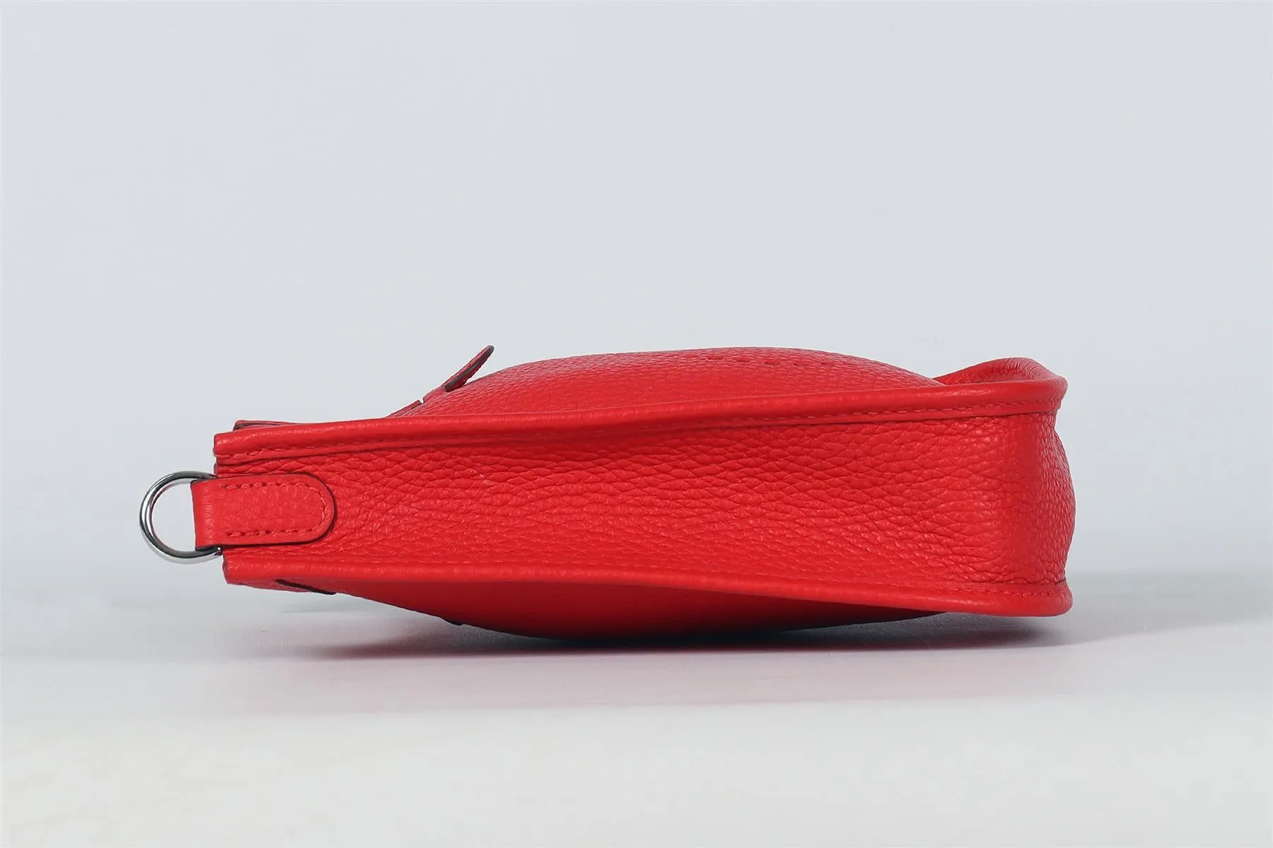 HRMES RED EVELYNE 17CM TOGO LEATHER SHOULDER BAG