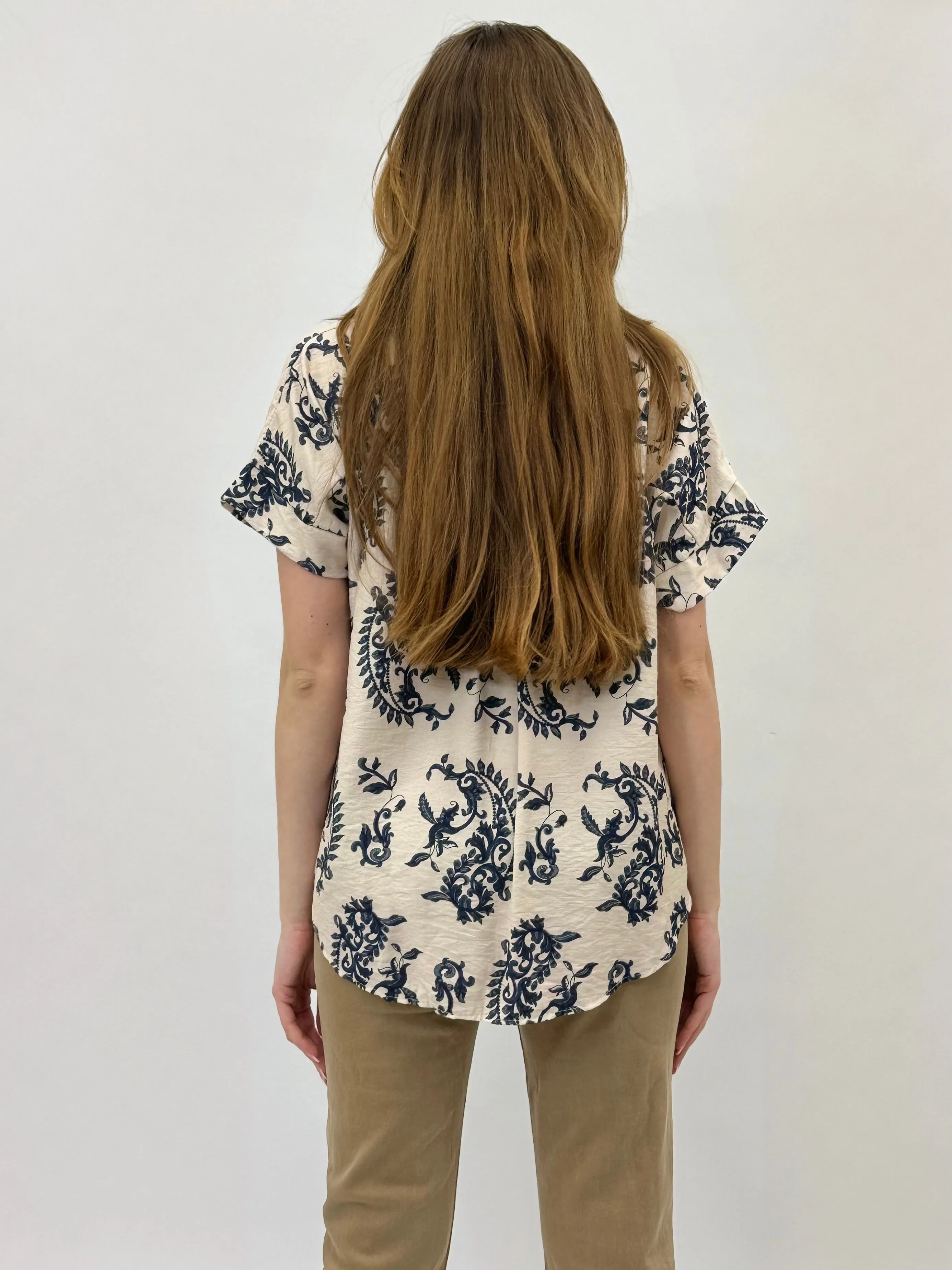 Maglia con scollo alla coreana